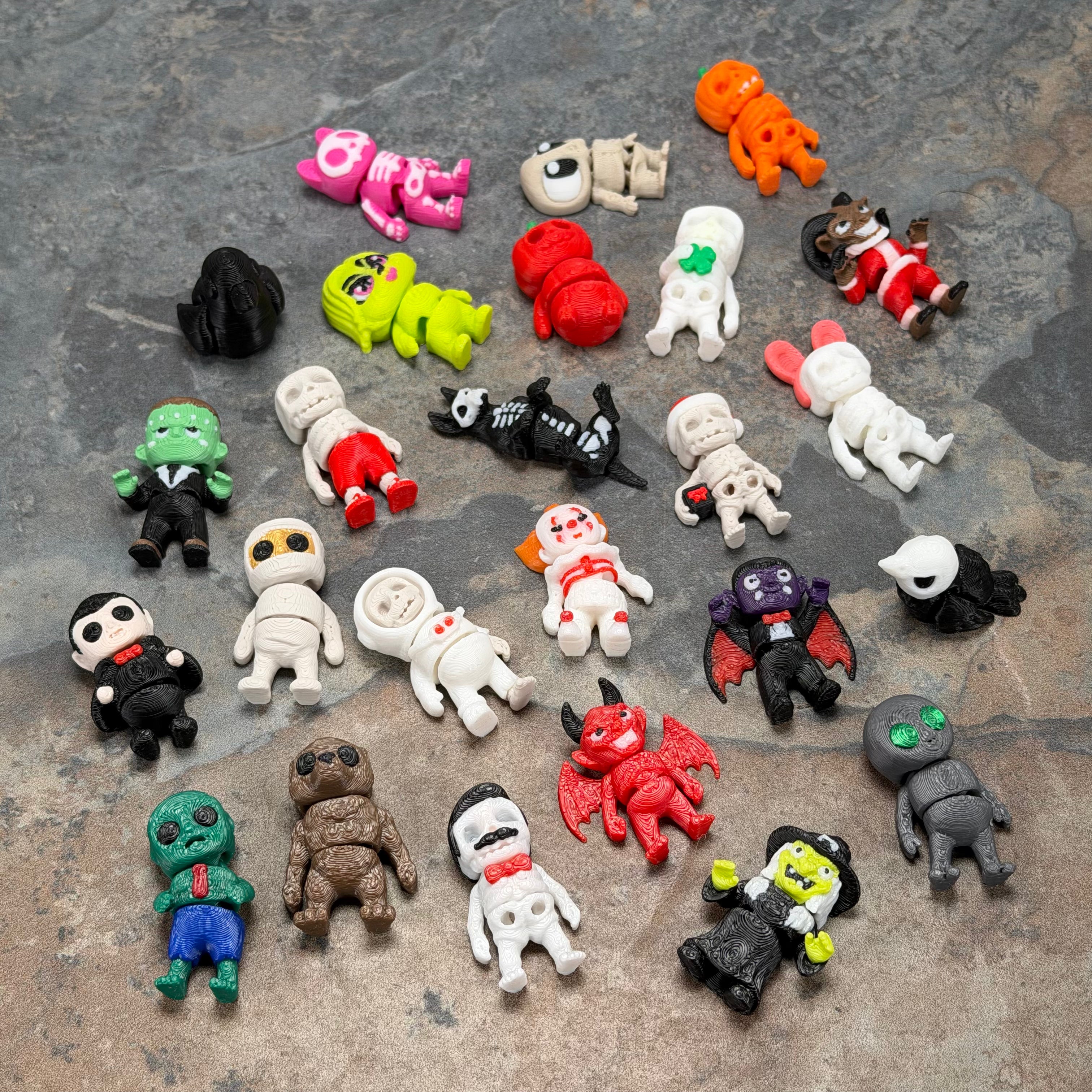 25 Pieces Random Halloween MoryThings Pack