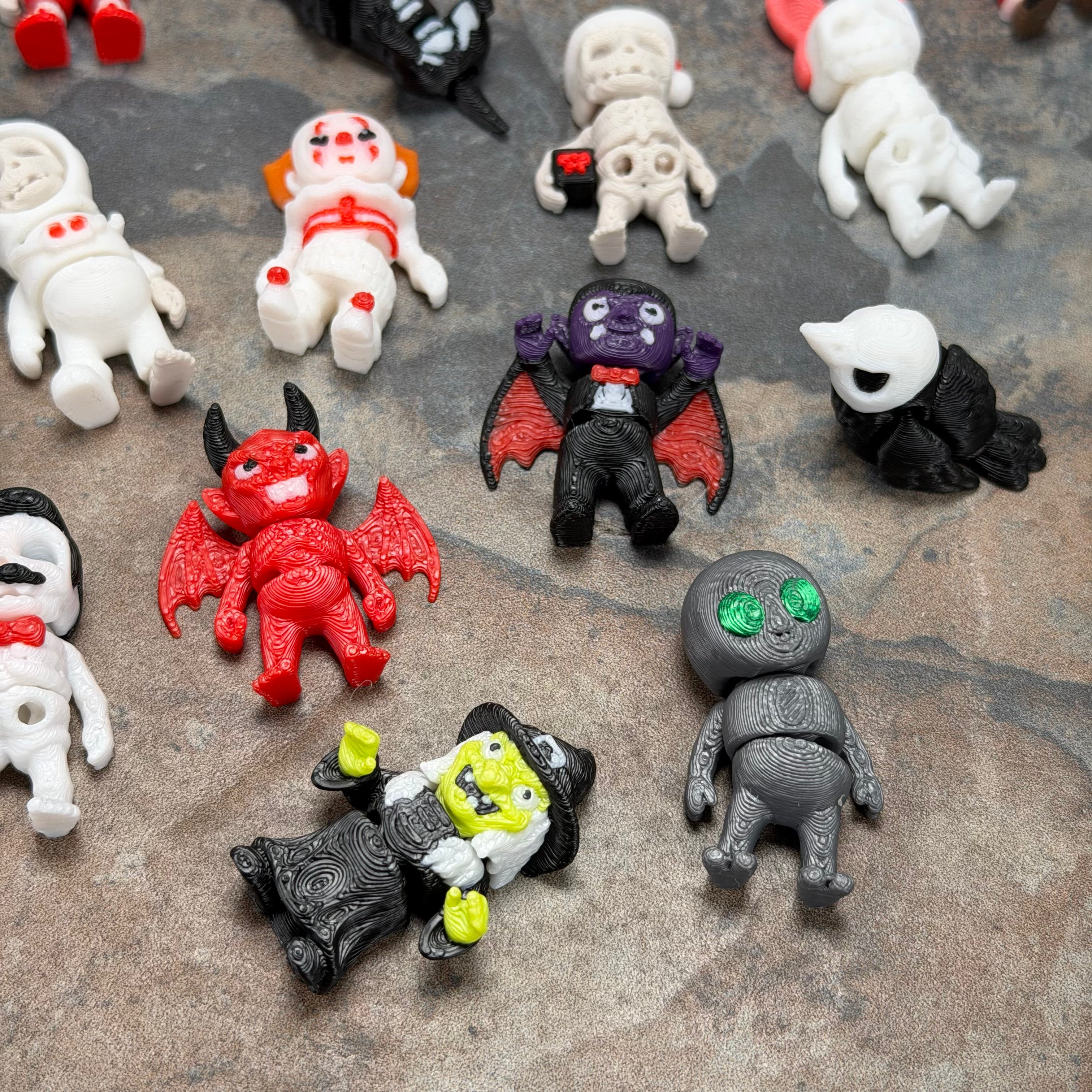 25 Pieces Random Halloween MoryThings Pack